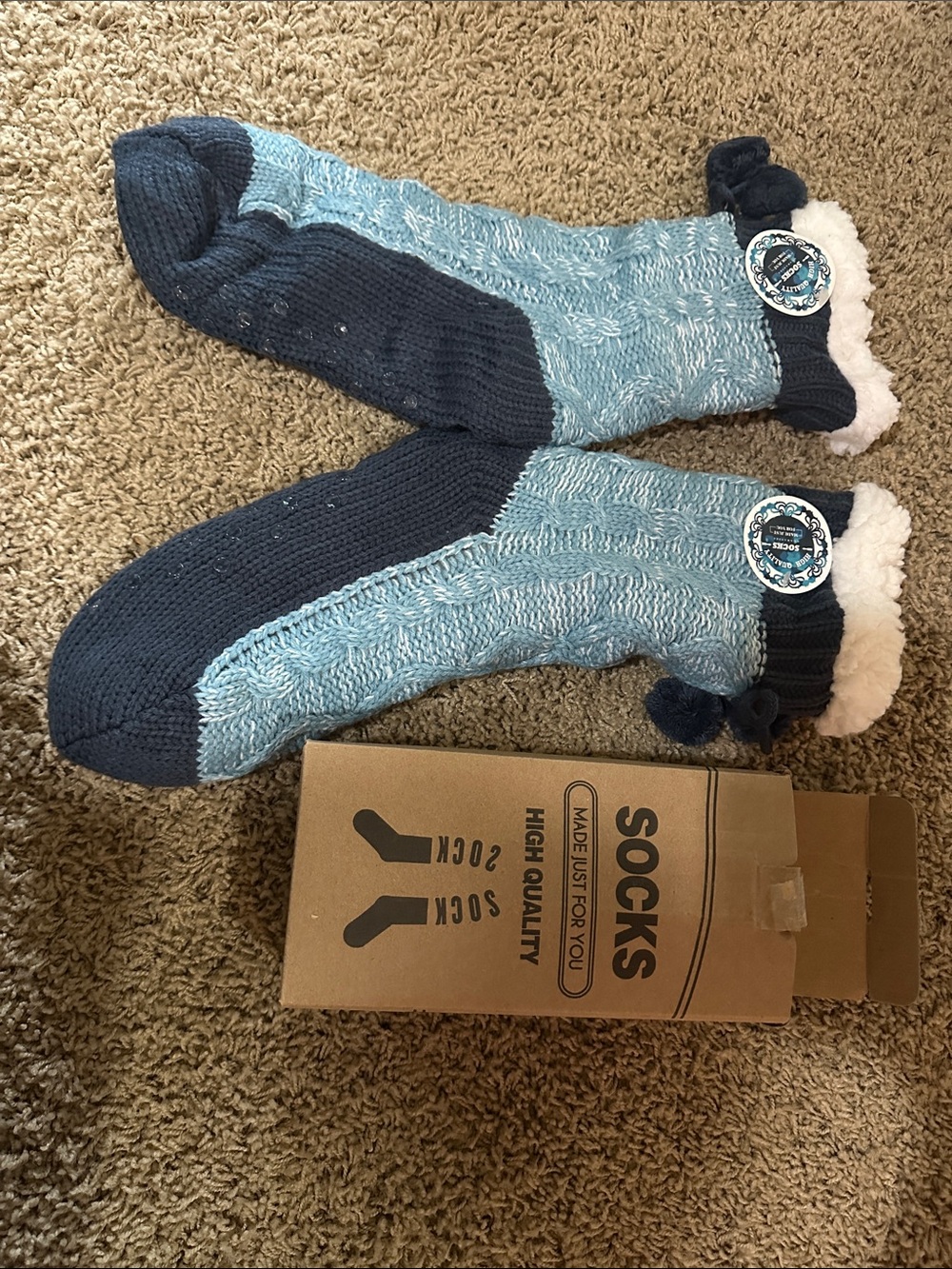Cozy Cable Knit Women's Slipper Socks - Light Blue & Navy *brand new with box*